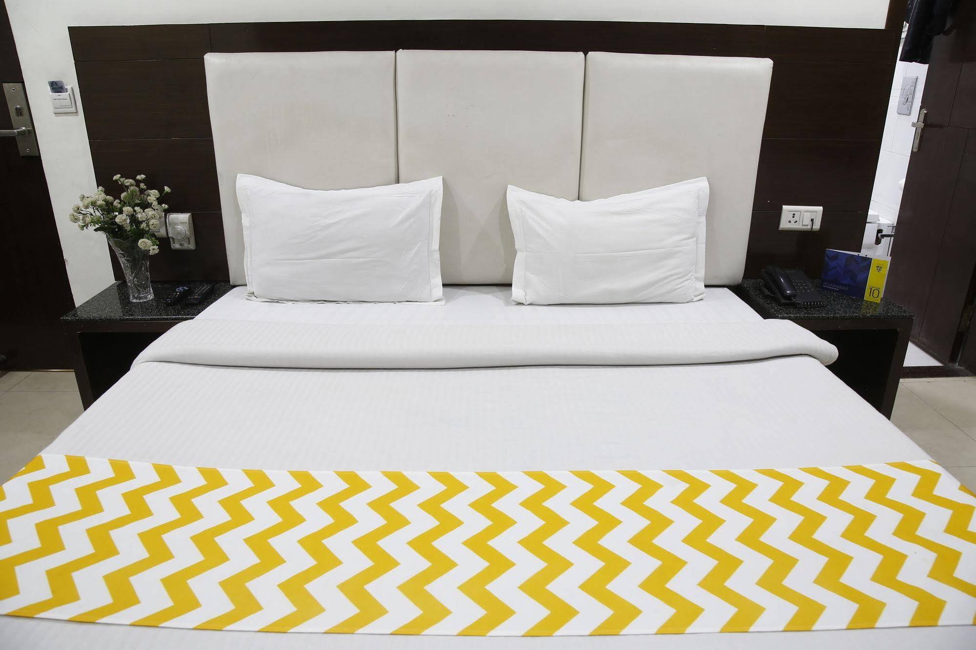 Hotel Mohan International New Delhi Eksteriør billede
