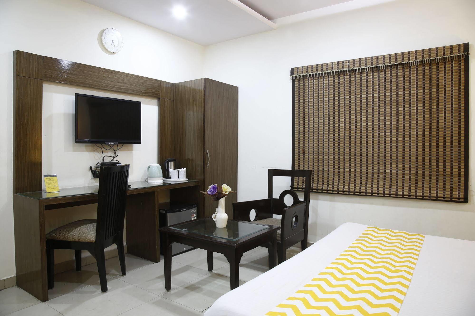 Hotel Mohan International New Delhi Eksteriør billede