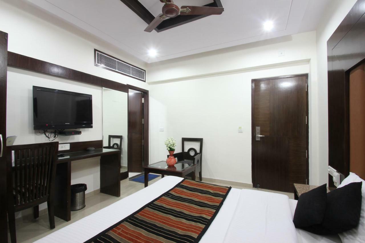 Hotel Mohan International New Delhi Eksteriør billede