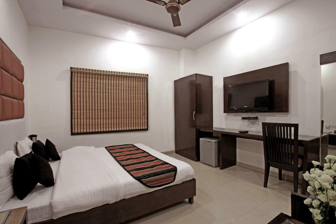 Hotel Mohan International New Delhi Eksteriør billede