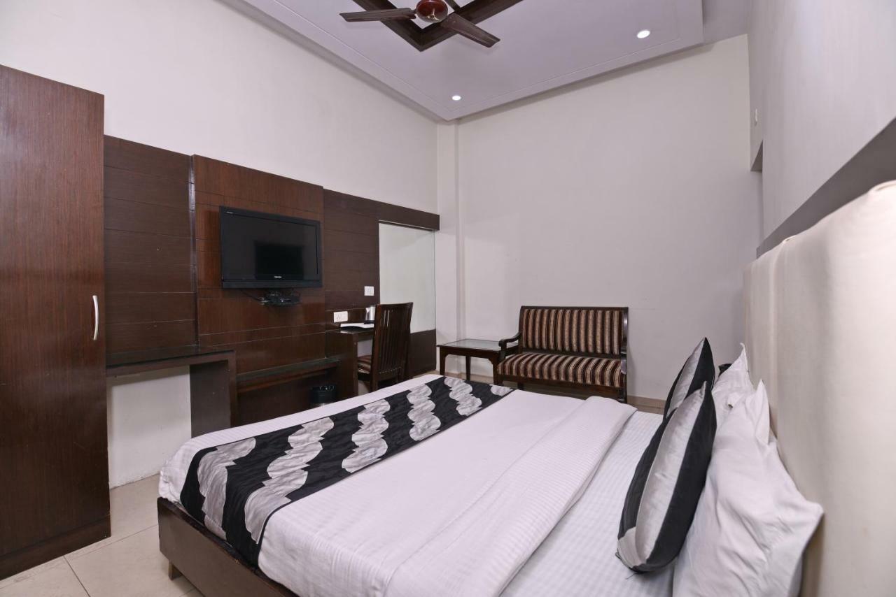 Hotel Mohan International New Delhi Eksteriør billede